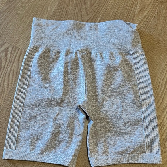 Forever 21 Light Pink /Gray Biker shorts athletic gear compression - Picture 5 of 5